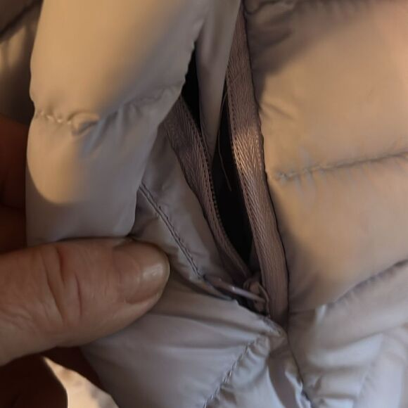 Land’s End women’s puffer hooded coat ultralight quilted down pack Lavender Var - Picture 17 of 17